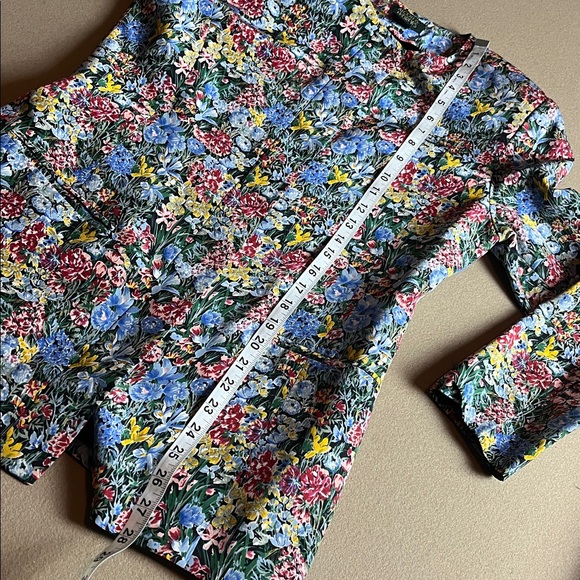 Alcott & Andrews Beautiful Silk Floral Top / Jacket - 4 - Picture 9 of 10